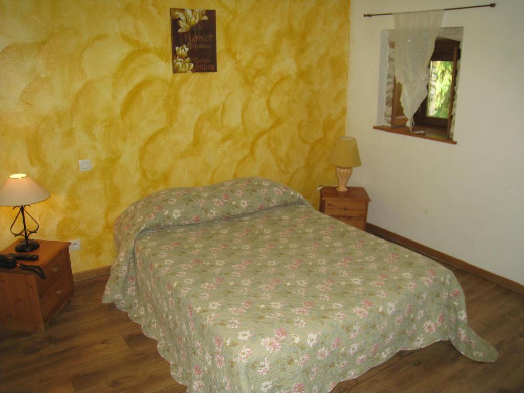 Auberge Du Vernay Charette  Room photo